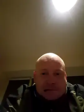 svenni2525 online show from October 22, 3:21 am