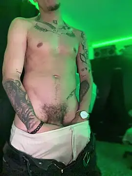 AlphaMasterXxx online show from October 20, 7:34 am