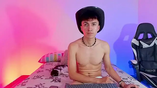 Snapshot of Mike_Benelli chatting on October 10, 8:56 pm Mike Benelli online show from October 10, 8:56 pm