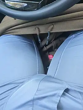 GRiZZLYBONE online show from March 18, 8:45 pm