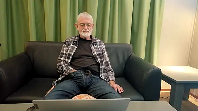 ewaldwillems99 online show from January 9, 6:13 pm