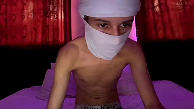 holydirt luxeno1 online show from October 16, 12:02 pm