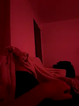 HommeSecret- online show from September 15, 7:37 pm