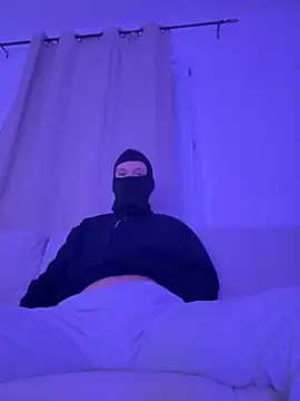 HommeSecret- online show from November 16, 6:54 pm