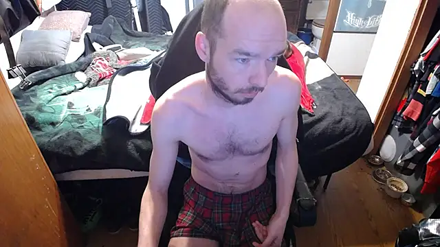 womenhateme69 online show from April 5, 4:47 pm