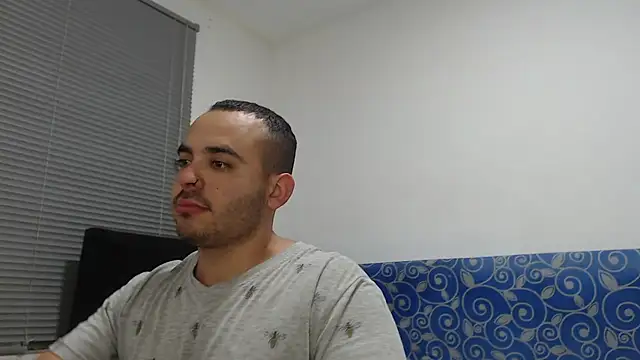 Ana ThiagoxX online show from February 3, 6:40 am