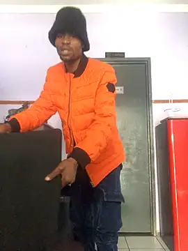 broskies777 online show from September 13, 10:49 am