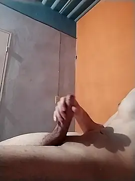 Snapshot of KingMaxiZ chatting on October 11, 5:11 am KingMaxiZ online show from October 11, 5:11 am