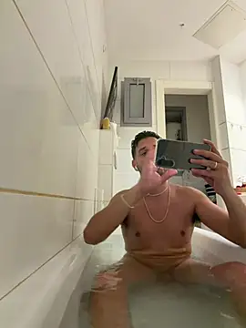 husbandandwifetobe online show from April 25, 10:07 pm