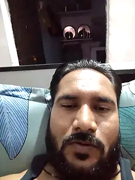 Snapshot of VijayLover69 chatting on September 27, 5:33 pm VijayLover69 online show from September 27, 5:33 pm