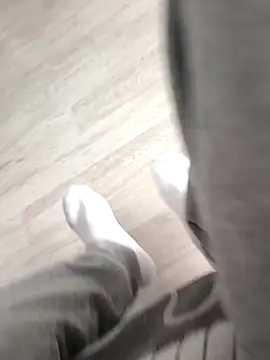 xxxfeo online show from April 18, 4:41 pm