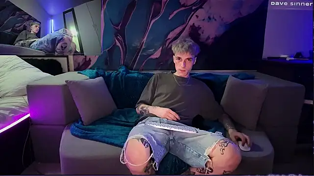 davesinner online show from June 5, 11:43 pm