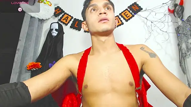 Angel latinboy online show from October 22, 11:41 pm