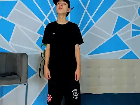 ArthurCox online show from October 5, 5:50 pm