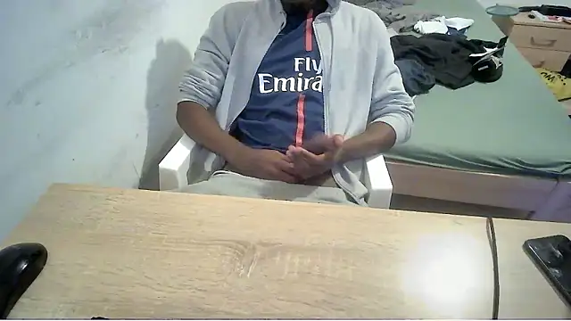 junior21m online show from December 15, 11:35 pm