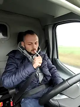 papichulo0099 online show from December 22, 7:05 am