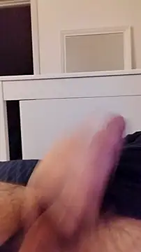 Snapshot of NewJoiner chatting on September 15, 8:43 pm NewJoiner online show from September 15, 8:43 pm