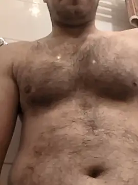 MC353535 online show from April 6, 12:18 am