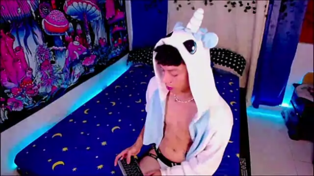 Thedoll ethan7 online show from May 24, 11:11 pm