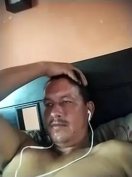 colombiano198720 online show from September 19, 7:35 pm