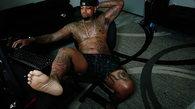 SLANGONDEMHOES online show from June 28, 3:07 pm
