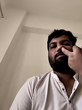 vinay smalldick online show from March 26, 11:47 am