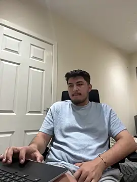 mixedcouplee69 online show from May 29, 8:52 pm
