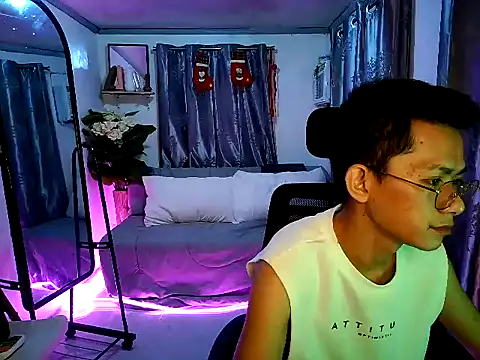 Skinny CumLoader69 online show from November 13, 6:23 pm