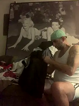 Hothotboyg online show from October 2, 2:59 am