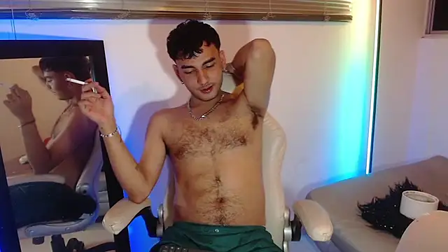 Valentin peach online show from October 9, 4:50 am