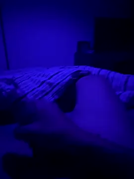 Snapshot of alex110429 chatting on October 5, 10:25 pm alex110429 online show from October 5, 10:25 pm