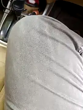 maddy3108 online show from April 21, 4:18 am