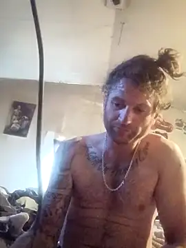 bearded cross online show from March 20, 6:45 pm