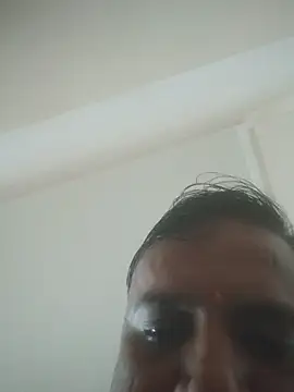 vardh033 online show from October 22, 6:28 am