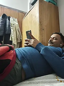 vardh033 online show from November 26, 1:14 pm