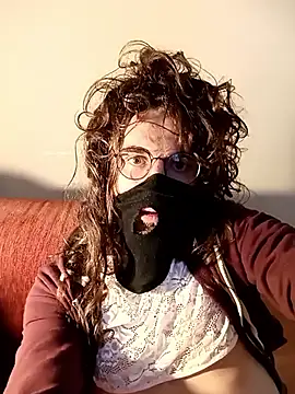 marriedtogirlbutgay online show from December 5, 1:56 am