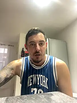 DaNNyeL016 online show from September 17, 5:58 pm