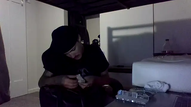 Jbenz420 online show from June 14, 9:39 pm