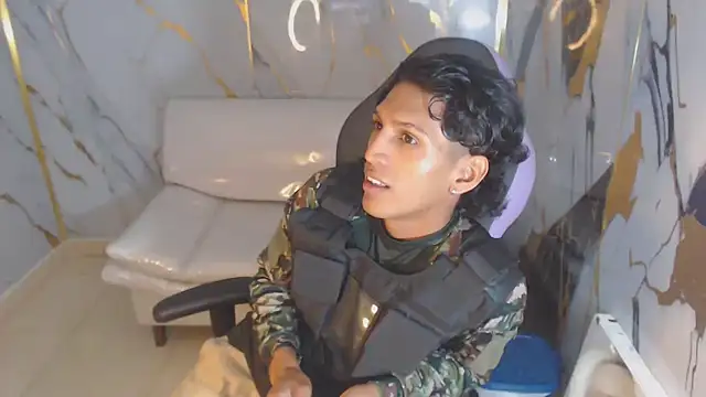 bull cam online show from October 13, 6:47 pm