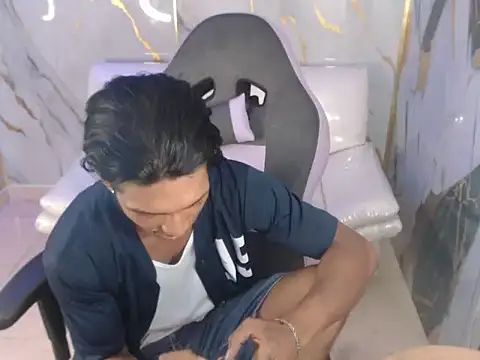 bull cam online show from October 3, 6:57 pm