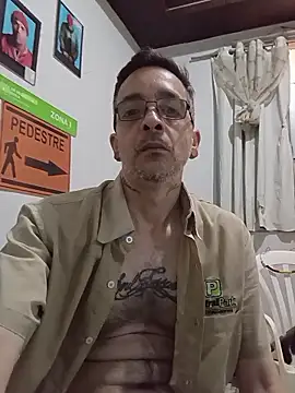 dinho carioca online show from January 7, 1:27 pm