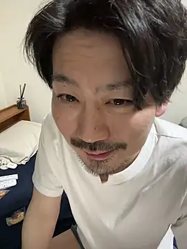 Arista 09 online show from April 9, 6:25 pm