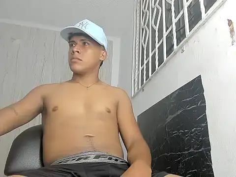 Austihn online show from October 31, 5:09 am