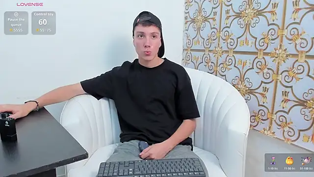 LittleDanny  online show from November 24, 7:26 pm