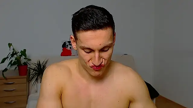 ZeinMiracles online show from November 22, 10:09 pm