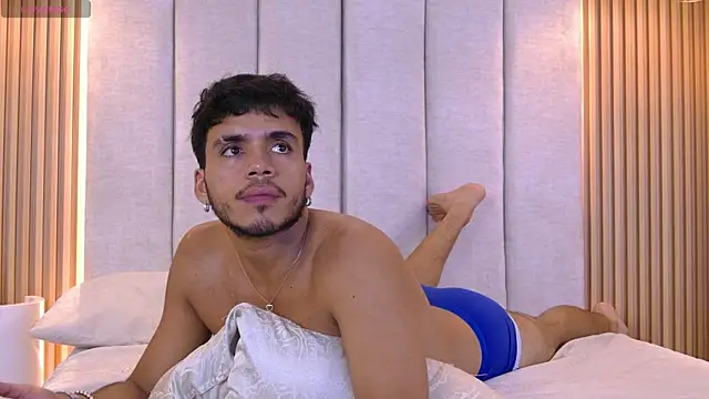 AlexanderJordan online show from October 9, 12:04 am