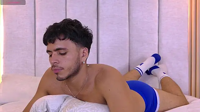 AlexanderJordan online show from October 20, 10:46 pm