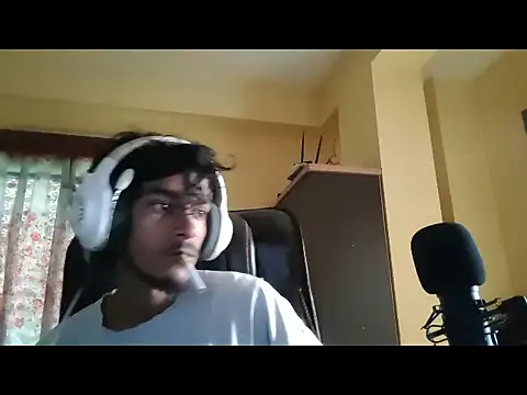 Snapshot of thecatfish chatting on September 13, 5:19 am thecatfish online show from September 13, 5:19 am