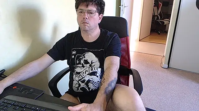 blueandwhite1 online show from March 17, 3:25 pm