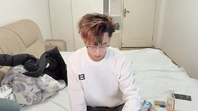 STxuguanhan online show from December 2, 1:25 pm